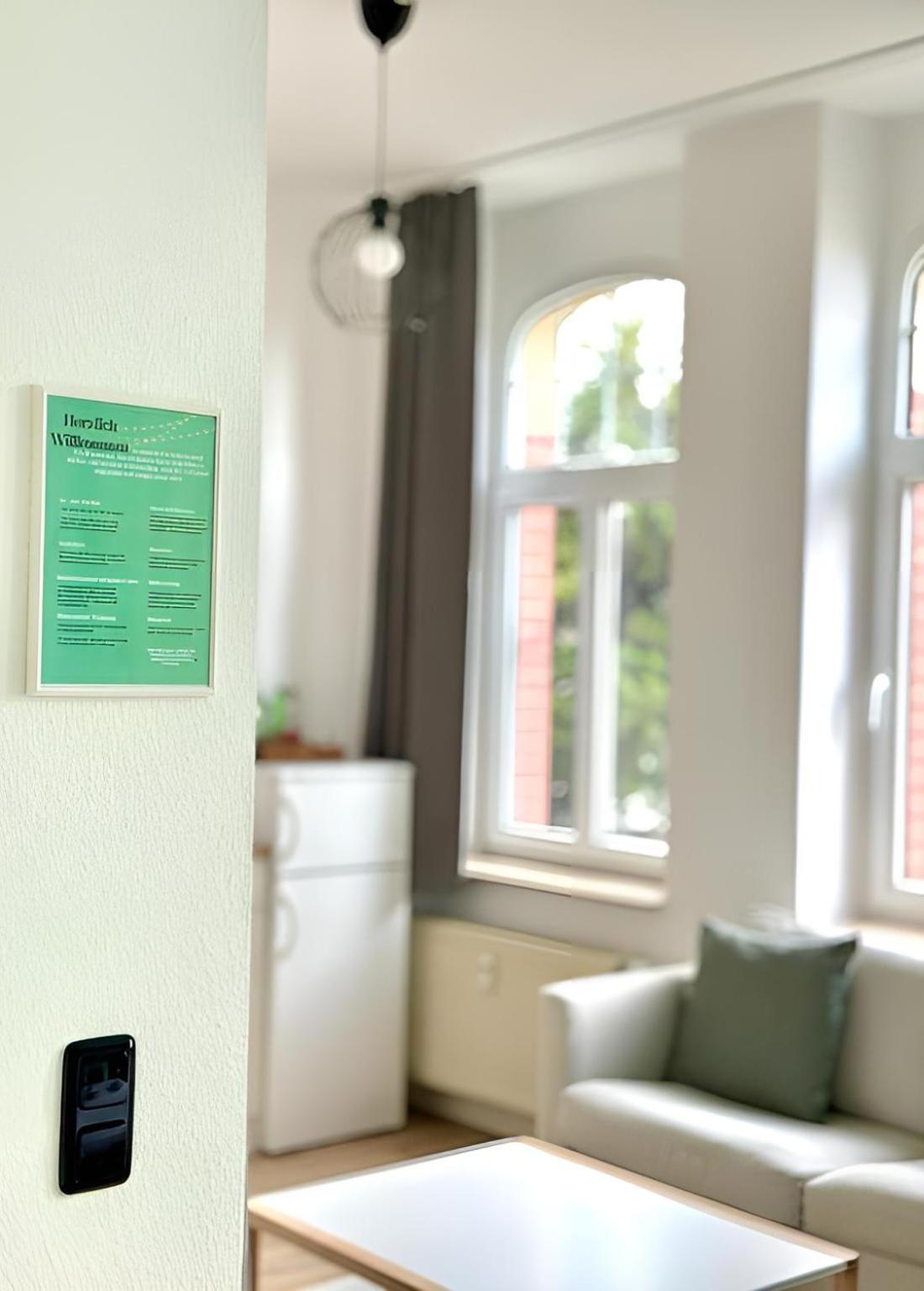 Raha Apartments - Modernes Studio-Apartment - Hbf - Gratis Parkplatz Erfurt Ngoại thất bức ảnh