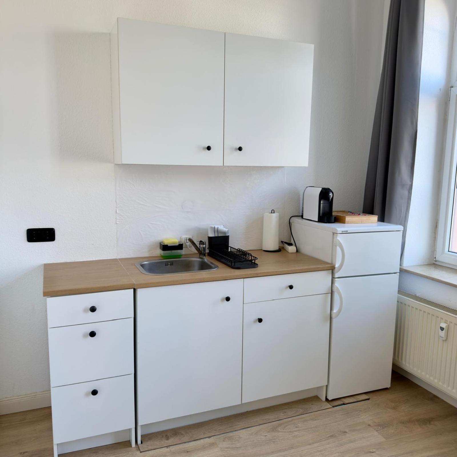 Raha Apartments - Modernes Studio-Apartment - Hbf - Gratis Parkplatz Erfurt Ngoại thất bức ảnh